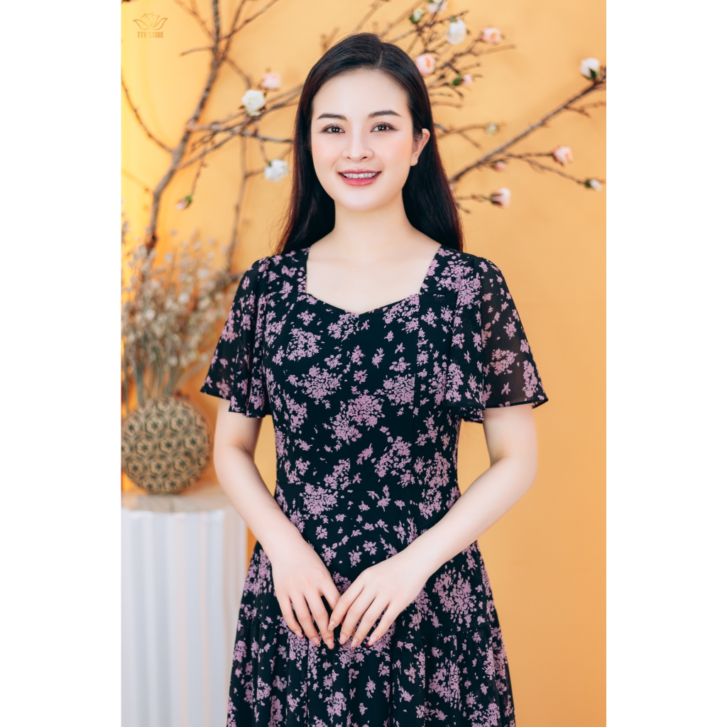 Ảnh Đầm maxi trung niên cho mẹ - Cổ vuông tim tay loe - Đen hoa tím - TTV Store thời trang nữ TTV1826 3