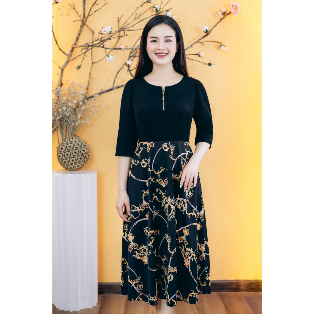 Ảnh Đầm xòe trung niên cho mẹ - Cổ tròn tay lỡ - Đen họa tiết - TTV Store thời trang nữ TTV1828 2