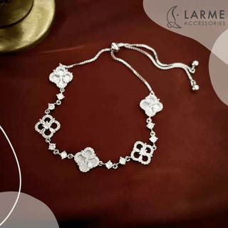 Lắc tay cỏ 4 lá vòng tay nữ màu bạc sang trọng freesize phong cách trẻ trung làm quà tặng Larme accessories -VT0167