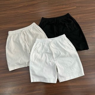 Quần short trắng