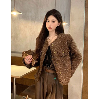 Áo khoác dạ tweet cổ trong phối viền tua rua tông nâu sang chảnh