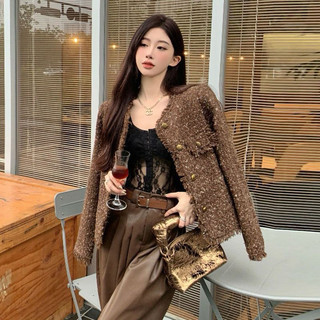 Áo khoác dạ tweet cổ trong phối viền tua rua tông nâu sang chảnh