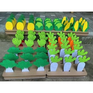 Vỉ rau củ quả mô hình làm bằng bìa carton và vải dạ cho trẻ mầm non