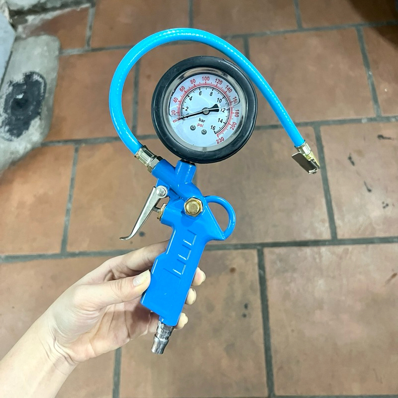 Đồng hồ bơm lốp ô tô xe máy khí nén