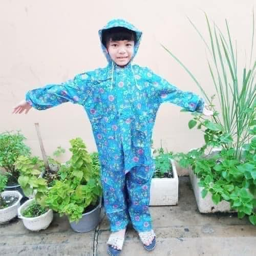 BỘ QUẦN ÁO MƯA HỌA TIẾT NGỘ NGHĨNH CHO BÉ