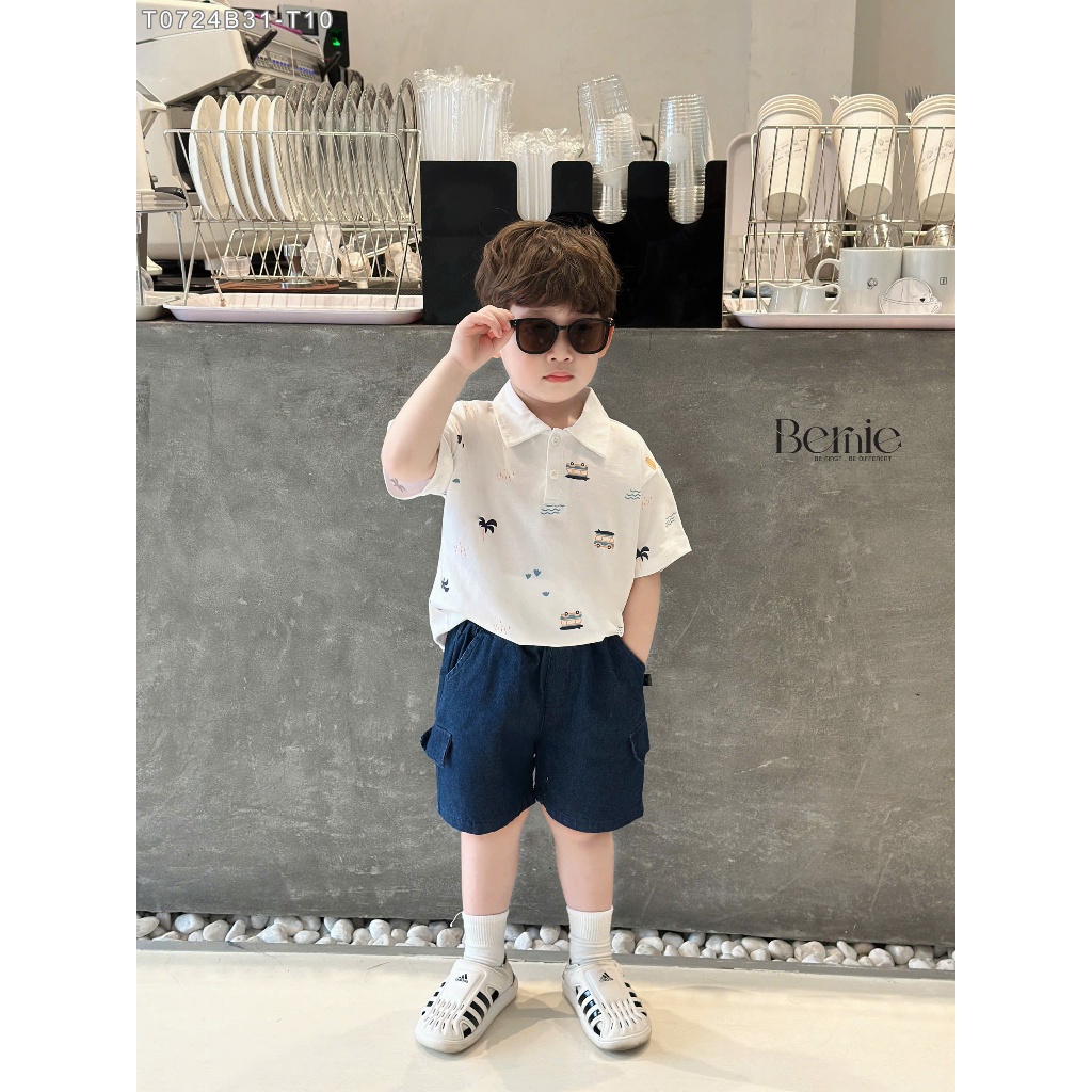(Hãng Bernie)Bộ quần áo polo trắng chất vải cotton hình họa tiết ô tô cây dừa kèm quần short mềm phù hợp cho bé đi học