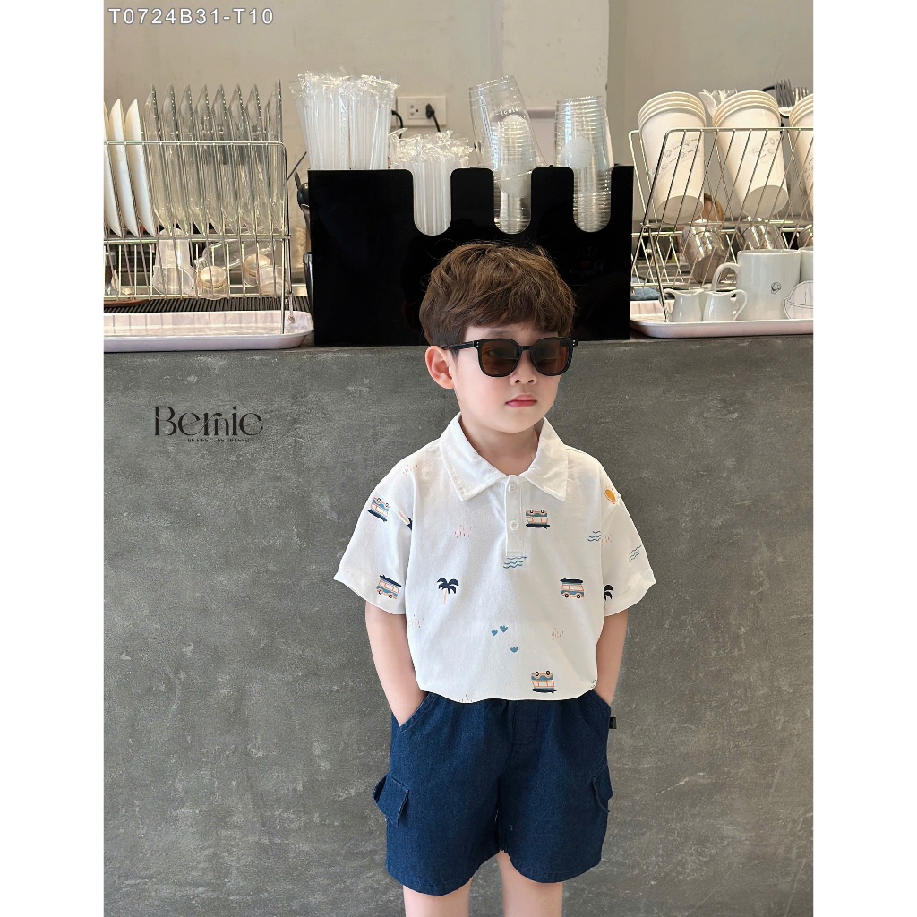 (Hãng Bernie)Bộ quần áo polo trắng chất vải cotton hình họa tiết ô tô cây dừa kèm quần short mềm phù hợp cho bé đi học