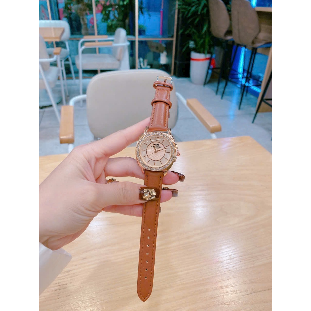 Đồng hồ nữ Coach dây da mịn cao cấp