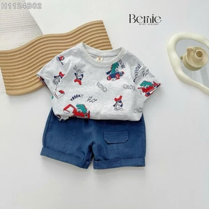 Bộ cotton cộc tay in tràn hoạ tiết siêu nhân khủng long, bộ bé trai áo cotton phối quần bò cá tính H1124B02