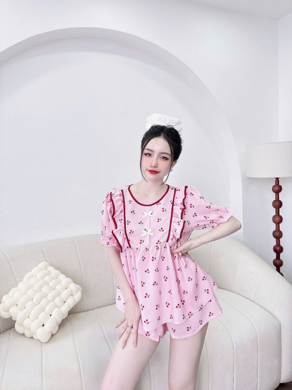 Đánh Giá Bộ Đồ Mặc Nhà Nữ SOJUN Xốp Đùi Viền Latin - 2 Nơ (45-68KG): Thoải Mái & Quyến Rũ