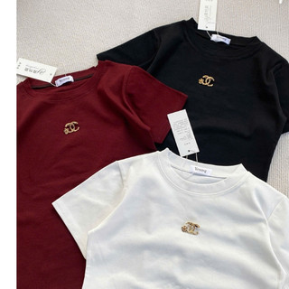Áo thun Zip Nữ Khâu Tag Nổi Bật Ôm Body
