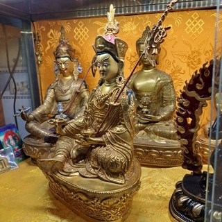 Tượng đồng Mật tông Liên Hoa Sanh Đại sĩ
