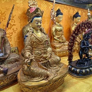 Tượng đồng Mật tông Liên Hoa Sanh Đại sĩ