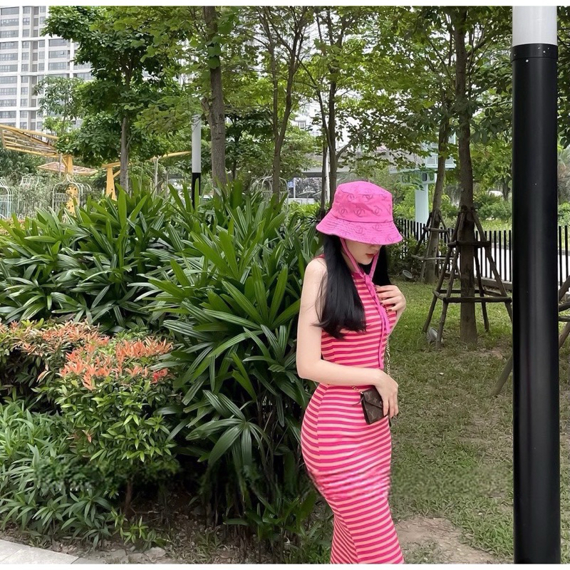 Đầm body kẻ  sát nách dáng dài xinh xắn tôn dáng