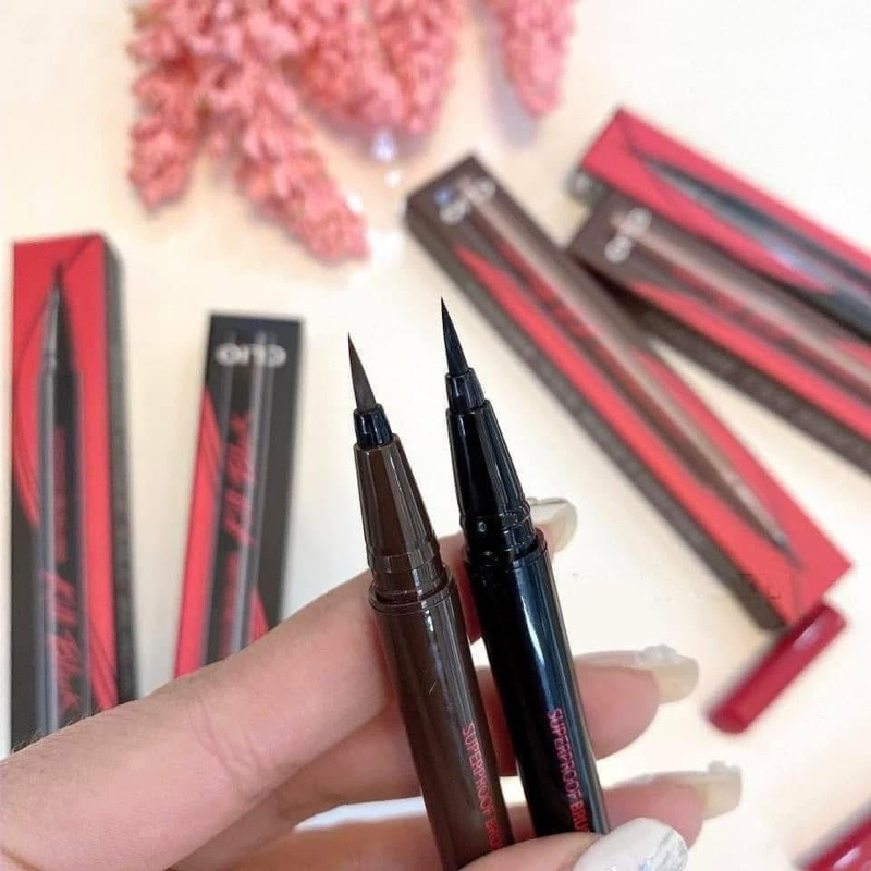 Bút kẻ mắt Clio siêu mảnh – Không trôi, chống lem – Waterproof Pen Liner nội địa Hàn