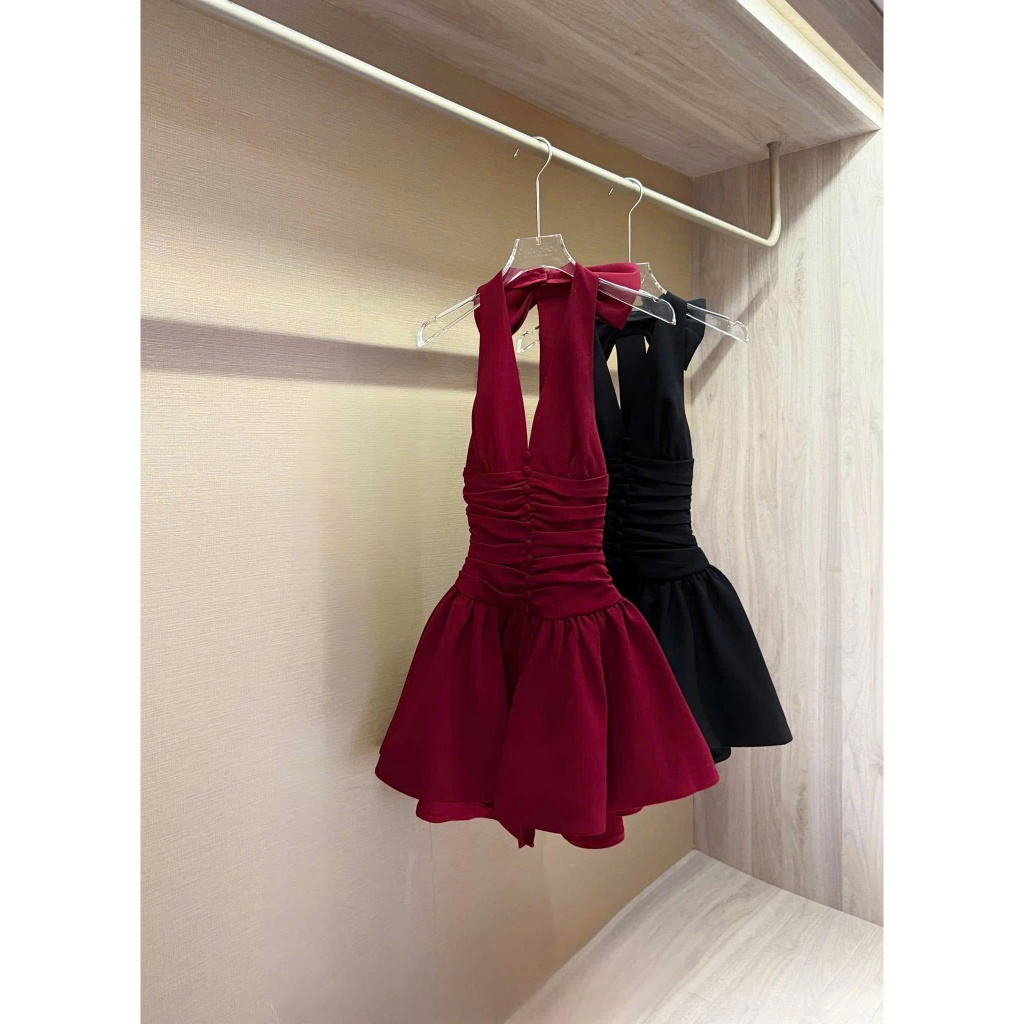 Đầm bé gái cổ yếm phối nơ sau gáy dáng ngắn cúc dọc xòe nhún cho mẹ và bé gái 12-55kg