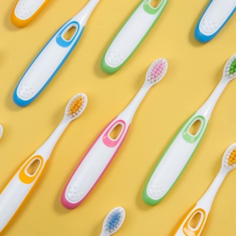 HỘP 8 BÀN CHẢI ĐÁNH RĂNG TRẺ EM LÔNG SIÊU MỀM CHO BÉ (3-12 TUỎI)