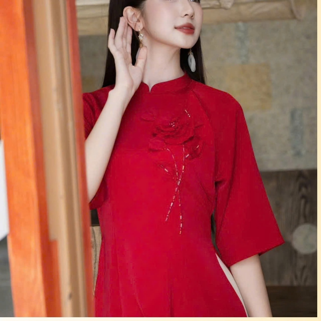 Áo dài cách cộc tay màu đỏ kết hoa lụa kèm quần lụa trắng JOLIE