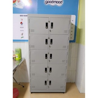 Tủ locker 30 hộc sắt có khóa đựng đồ cá nhân cho khách hàng an toàn.