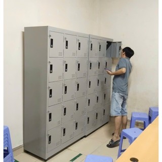 Tủ locker 30 hộc sắt có khóa đựng đồ cá nhân cho khách hàng an toàn.