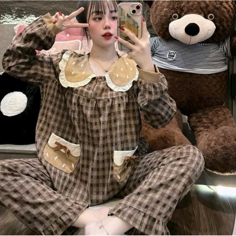Đồ bộ đũi xốp nhung tay dài dáng babydoll phối túi dâu đáng yêu