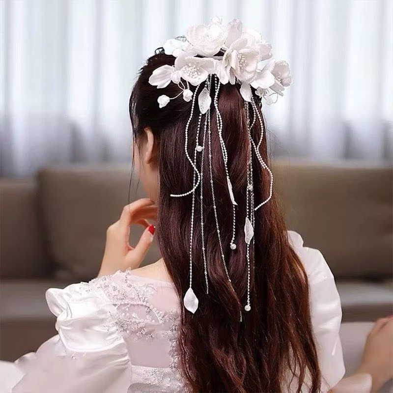 Cài hoa cô dâu màu trắng xinh cho ngày trọng đại|PHUKIENCUOIYENLINH