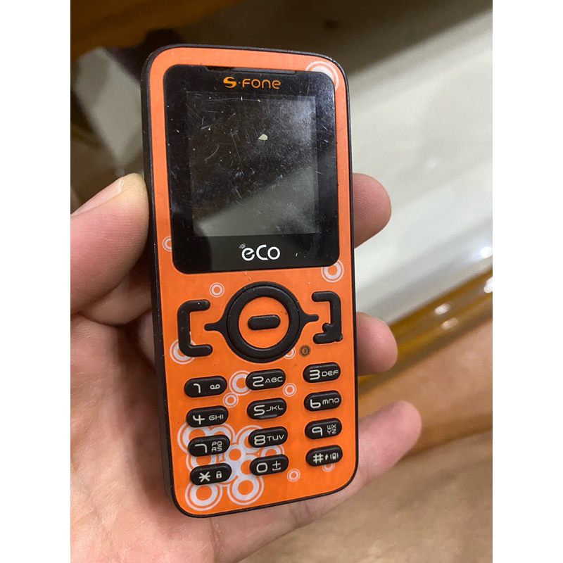 SFone V212C có bin có sjm cũ không sạc không rõ tình trạng, ae sưu tầm ...