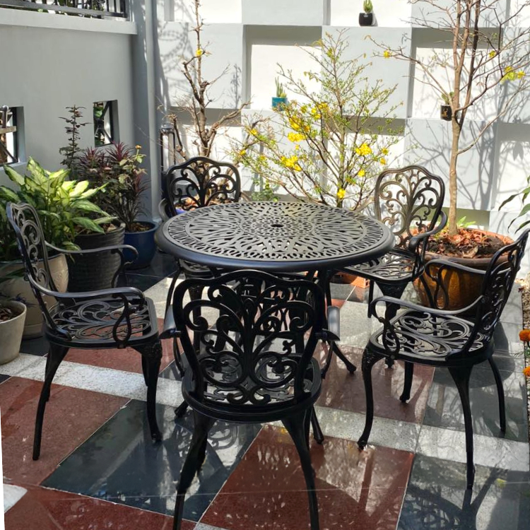 Bộ bàn ghế ban công ngoài trời Tròn Nhôm đúc Bàn ghế sân vườn ngoài trời Bàn ghế ngoài trời - HP37