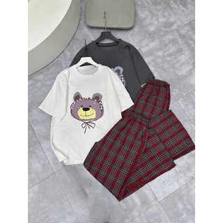 Set Bộ Áo In Hình Gấu Quàng Khăn Ngộ Nghĩnh Mix Quần Kẻ Đỏ Suông Dáng Rộng Freesize