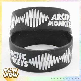 Vòng Tay Thể Thao Nhựa Silicone Dẻo Bản To Phong Cách Arctic Monkeys Logo Nhạc Rock Đen Black Tối Giản