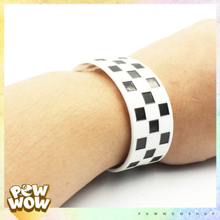 Vòng Tay Thể Thao Nhựa Silicone Dẻo Bản To Phong Cách Hoạ Tiết Pattern Sọc Caro Thú Vị Đen Trắng Black White Nam Tính