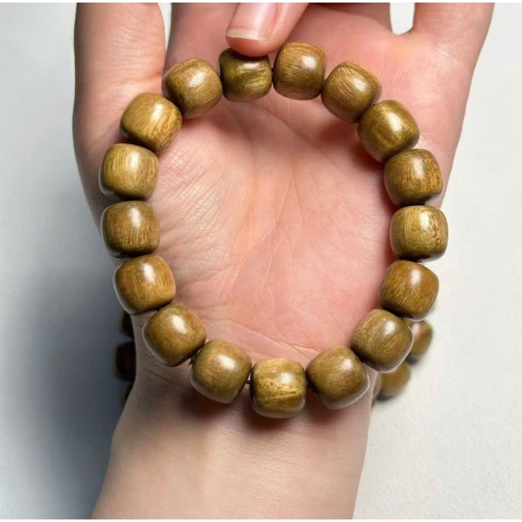 Vòng Tay gỗ Bách.Xanh Mộc Châu Kiểu Đốt Trúc Thơm Ngọt size 10 li Danh cho Nam và Nữ