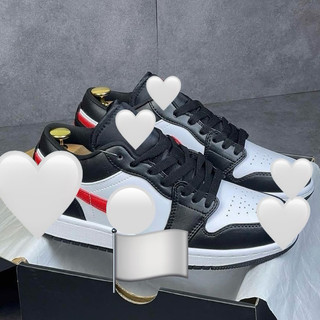 Giày thể thao bigsize nam nữ cổ thấp đế bằng màu trắng đen kẻ đỏ , sneaker thời trang cao cấp hottrend hè big size