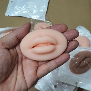 -Môi silicone 3D, 5D dùng cho luyện tập phun xăm cực đỉnh