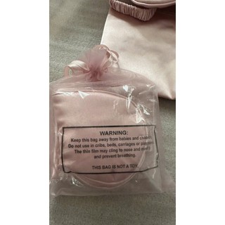 ( gift macys ) vỏ gối + bịt mắt lụa