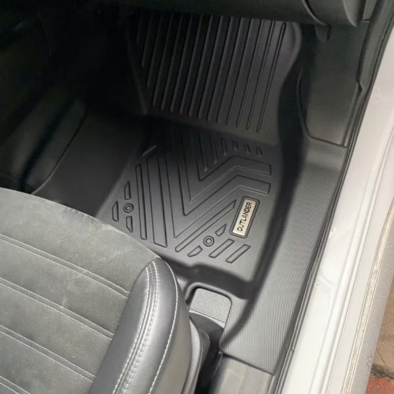 Thảm lót sàn nhựa TPE 5D xe Mitsubishi Outlander 2019-2024 tràn viền bậc hàng cao cấp