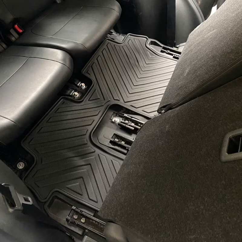 Thảm lót sàn nhựa TPE 5D xe Mitsubishi Outlander 2019-2024 tràn viền bậc hàng cao cấp