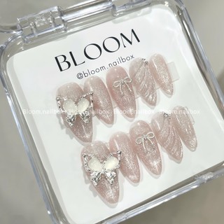 [B76] Móng úp thiết kế mắt mèo hồng nhạt tôn da tay nail xinh kỷ yếu by Bloom