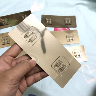 Giỏ đựng hành, tỏi, gừng và gia vị nhà bếp tiện lợi, có kèm miếng dán chắc chắn.