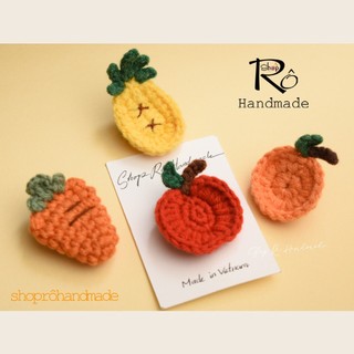 Ghim cài áo củ cà rốt bằng len đáng yêu 4.5cm |Pin, trâm cài balo, cặp,huy hiệu |Shop Rô Handmade