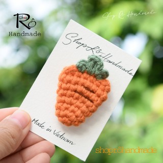 Ghim cài áo củ cà rốt bằng len đáng yêu 4.5cm |Pin, trâm cài balo, cặp,huy hiệu |Shop Rô Handmade