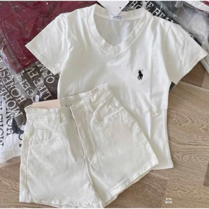 Set bộ áo babytee cổ tim in ngựa mix quần sooc gập gấu trắng