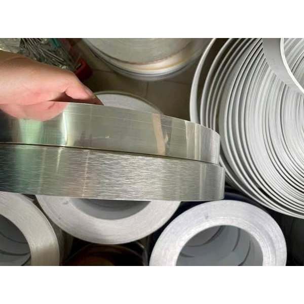 Gáy nhôm không gờ BEDO làm biển hiệu - Cuộn 100m nhôm uốn chân chữ nổi quảng cáo giá tốt, nhiều kích thước bản rộng