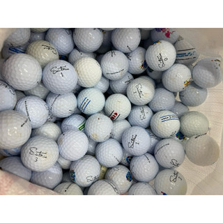 Bóng golf cũ Santine có xước vẫn trắng sáng đẹp 85%
