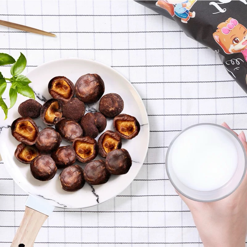 Nấm Truffle đen giòn ăn vặt siêu ngon của Three Squirrels hãng 3 con sóc