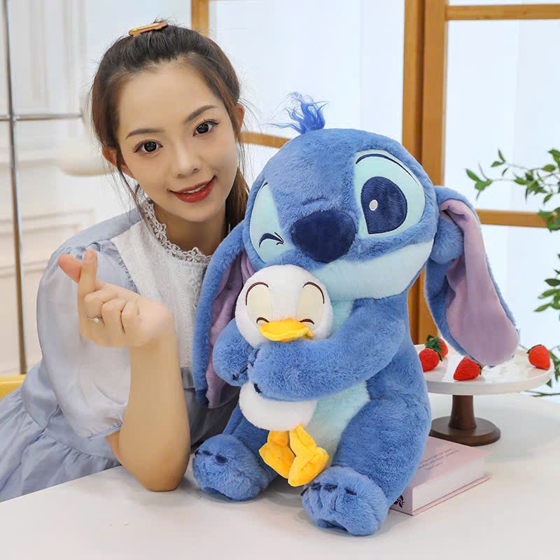 Thú Nhồi Bông Stitch Ôm Vịt Donald Siêu Dễ Thương – Gối Ôm Gấu Bông Cực Chill Mềm Như Mây