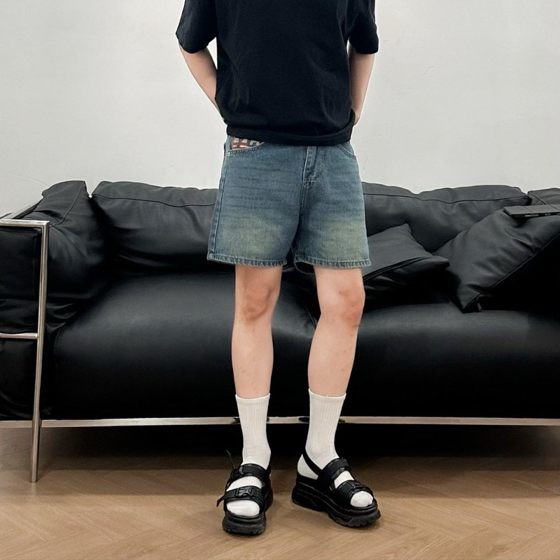 QUẦN SHORT THÊU TÚI “YC” - FORM TRÊN GỐI, JEANS COTTON, KHÔNG CO GIÃN (Form Unisex, định lương vải 360Gsm) | TMTD14
