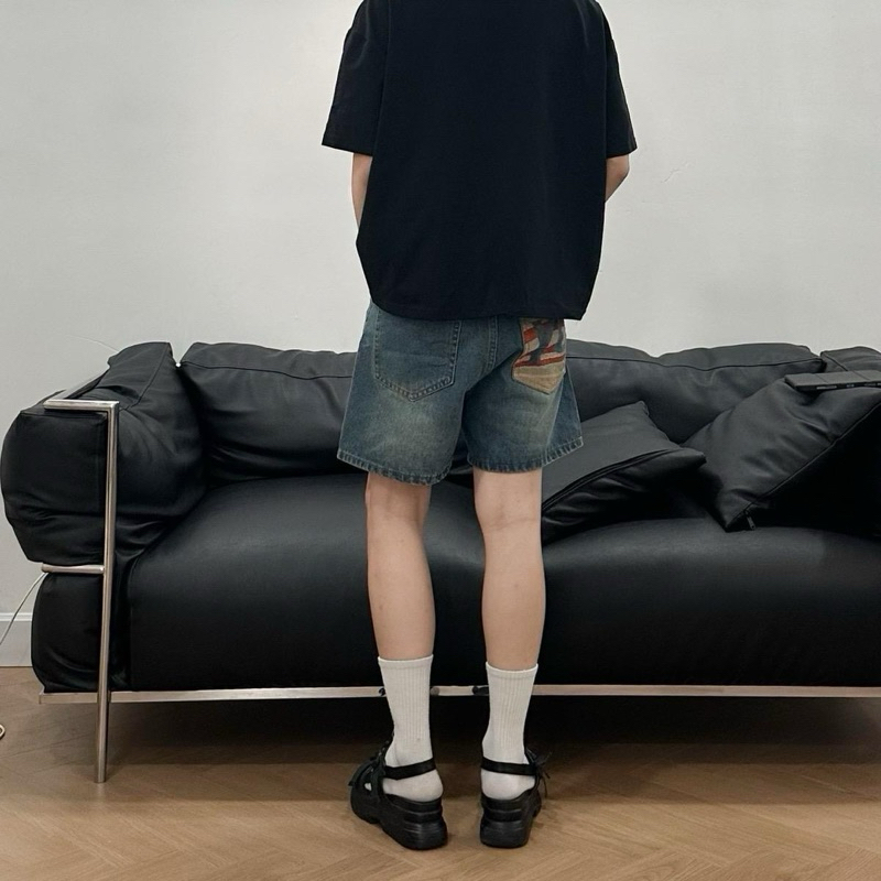 QUẦN SHORT THÊU TÚI “YC” - FORM TRÊN GỐI, JEANS COTTON, KHÔNG CO GIÃN (Form Unisex, định lương vải 360Gsm) | TMTD14