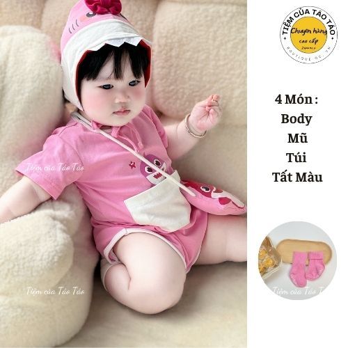 (Sẵn Ship - Hỏa Tốc) Set body cá mập hồng tặng kèm mũ và túi đeo chéo, tất hồng cho bé trai gái cover Hàn Quốc 3-13kg
