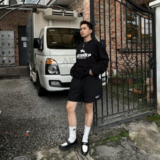 Quần dù MMESTLINE "HAUTE" AIR SHORT form trên gối chất liệu gió thoáng mát